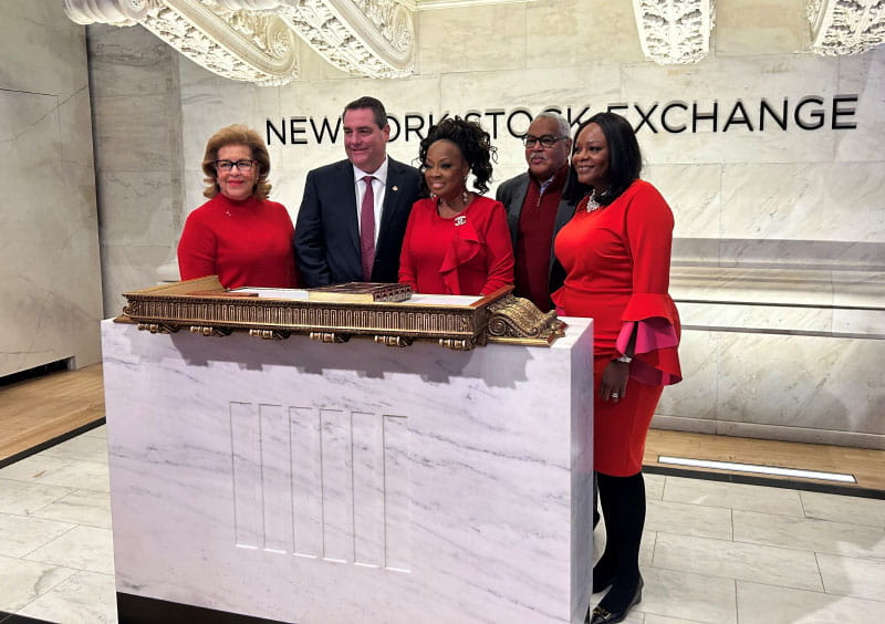 American Heart Association representatives ring the New York Stock Exchange opening bell for National Wear Red Day on Feb. 3, 2023. From left, as chairperson-elect of the AHA board of directors, Marsha Jones is joined by Chairperson Raymond P. Vara; lawyer, TV personality and AHA national volunteer Star Jones; Immediate Past Chairperson Bertram Scott; and AHA President Dr. Michelle A. Albert. (American Heart Association)