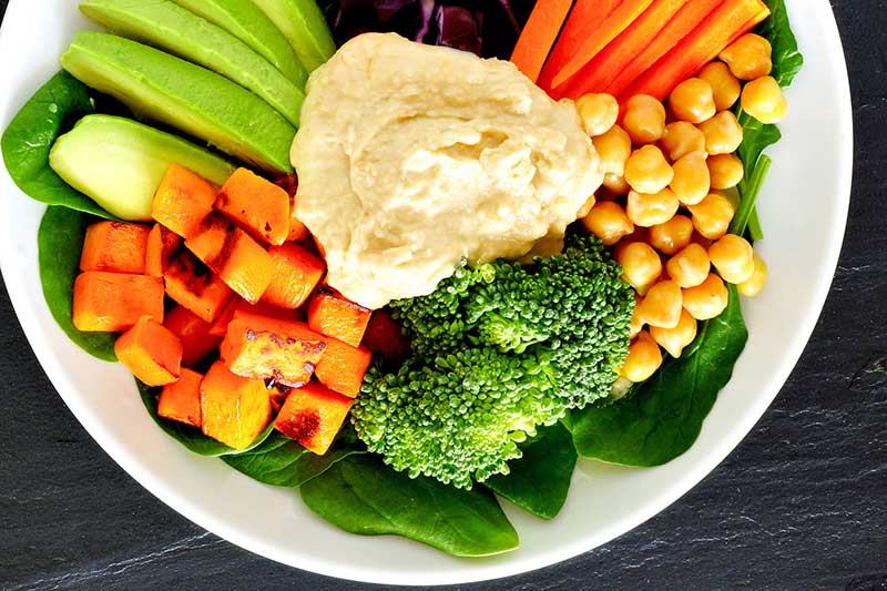 humus y verduras