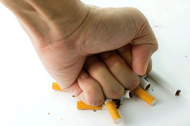 Cómo dejar de fumar y no ganar peso 