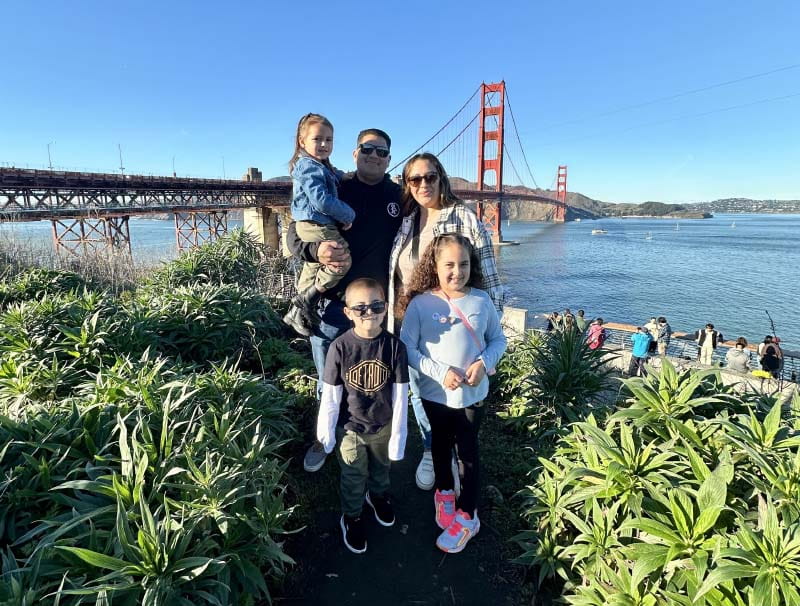Elías Soto y su familia en San Francisco. En sentido horario desde arriba a la izquierda: Emilia, Rafael, Cecilia, Zulay y Elías. (Foto cortesía de Cecilia Galeana)