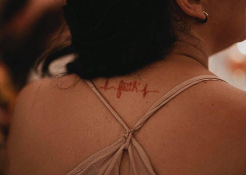El tatuaje en la espalda de Cynthia Felix Jeffers simboliza los viajes del corazón de ella y Elijah. (Foto cortesía de Cynthia Felix Jeffers)